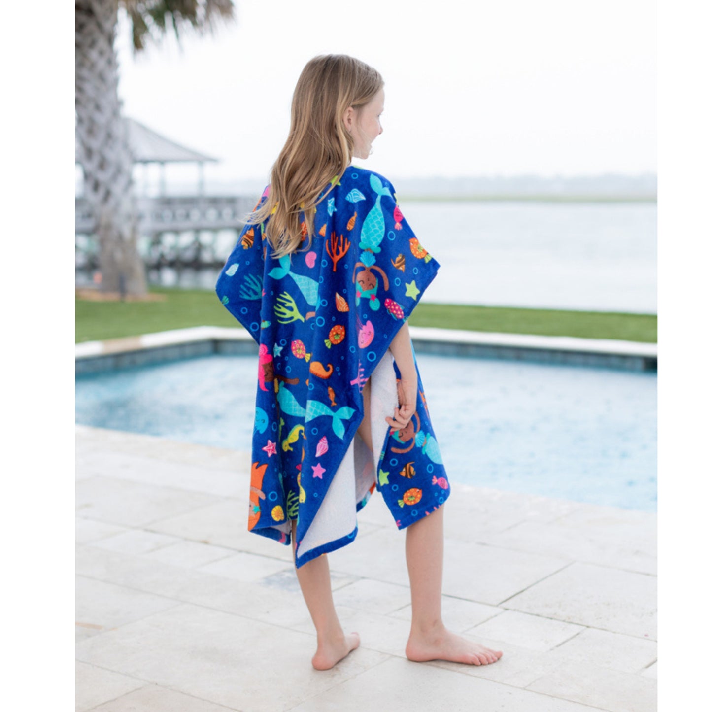 Waverly Pullover Towel