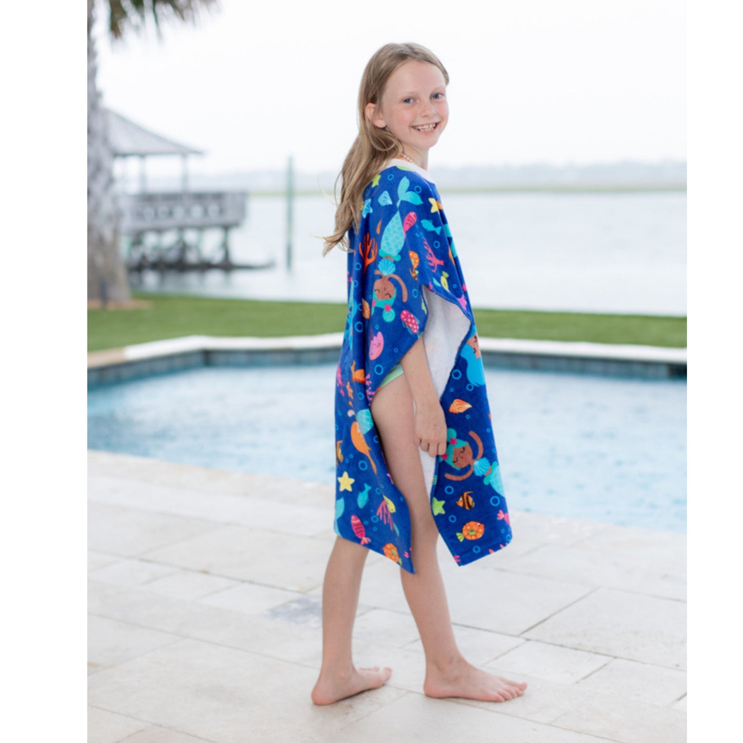 Waverly Pullover Towel